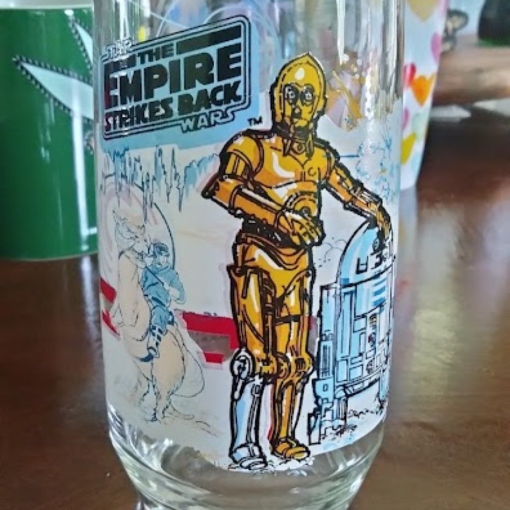 R2D2 & C3PO - Empire Strikes Back (Burger King Collector Glass, 1980) Vintage.